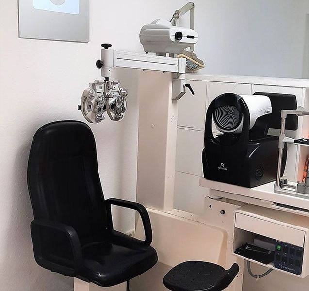 Brillenglasbestimmung beim Augenoptiker in Oberhausen